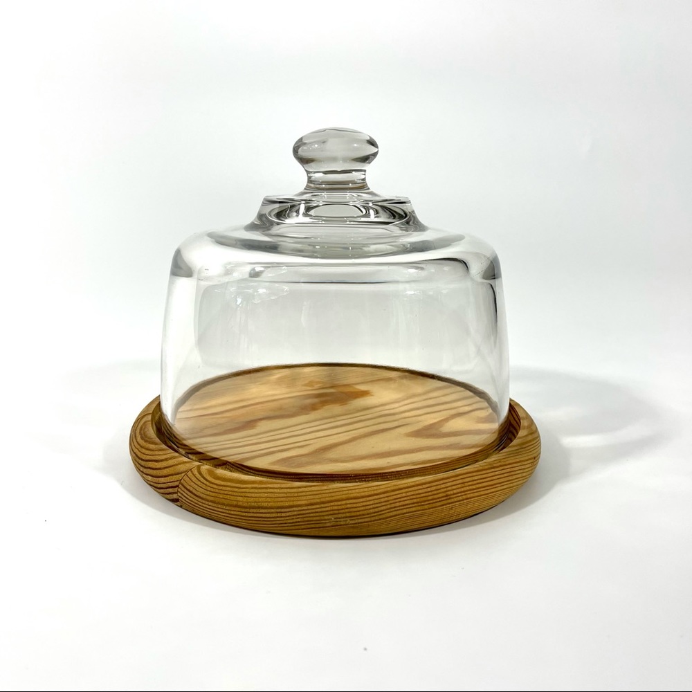 ❌SOLD❌ Wooden cake plate with glass dome